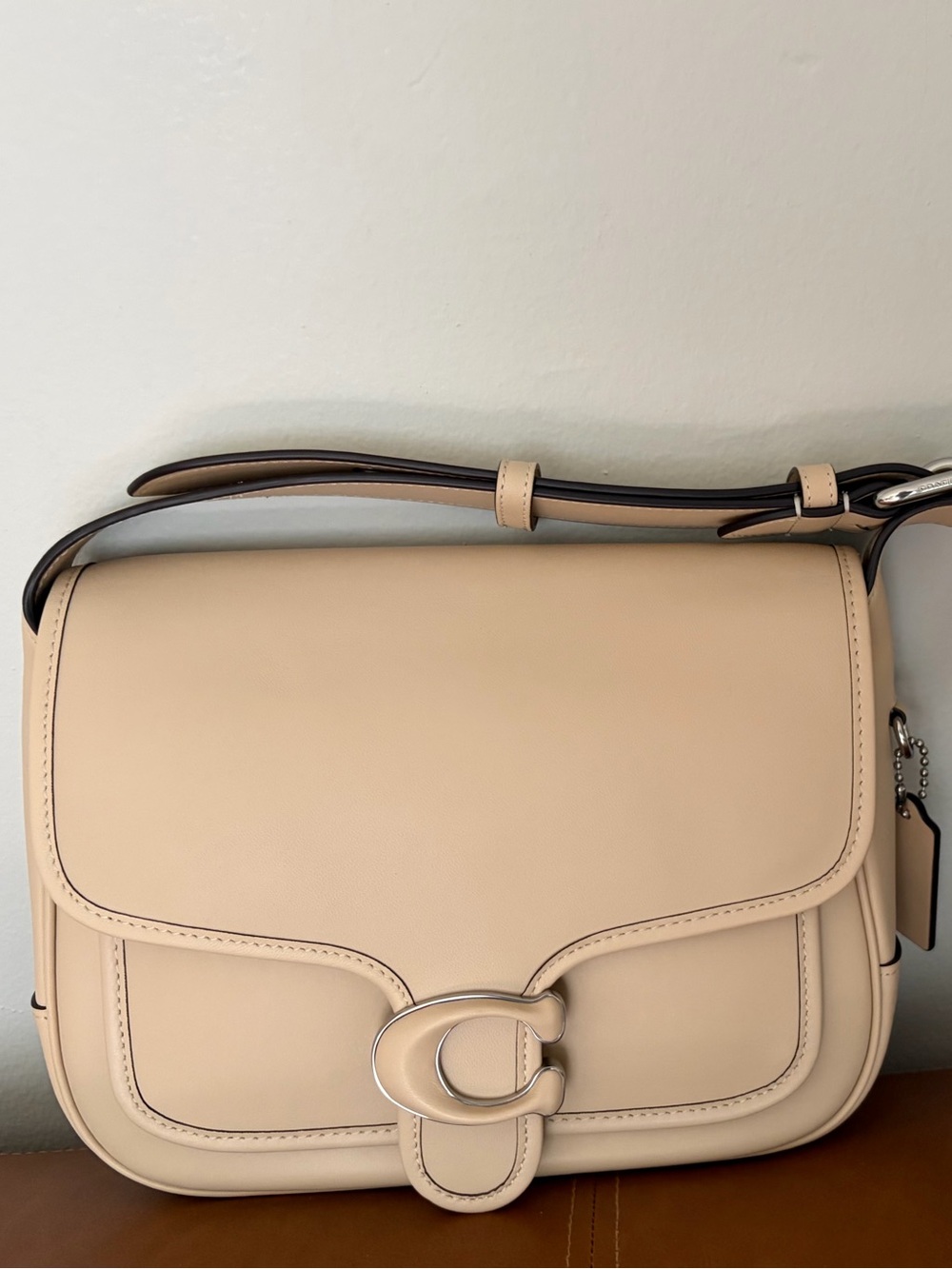 NWOT Coach Tabby Messenger 26 in Bone